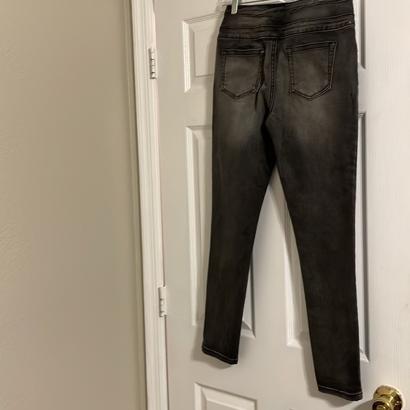 Size 11 black faded jeans - Picture 2 of 4